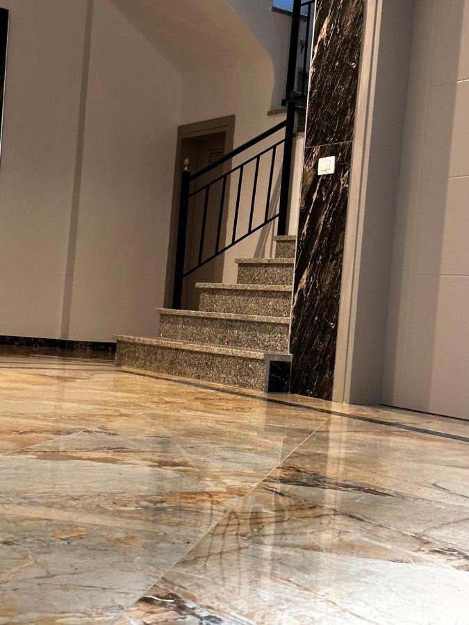 Ferienwohnung Teuta- Luxury Penthouse 200M2 Sarandë Exterior foto