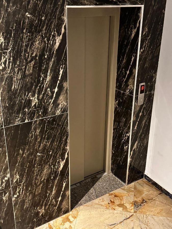 Ferienwohnung Teuta- Luxury Penthouse 200M2 Sarandë Exterior foto