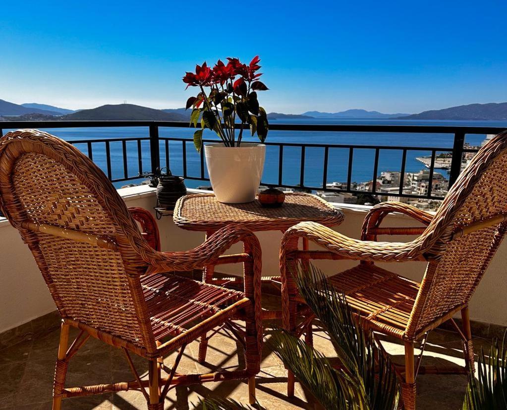 Ferienwohnung Teuta- Luxury Penthouse 200M2 Sarandë Exterior foto